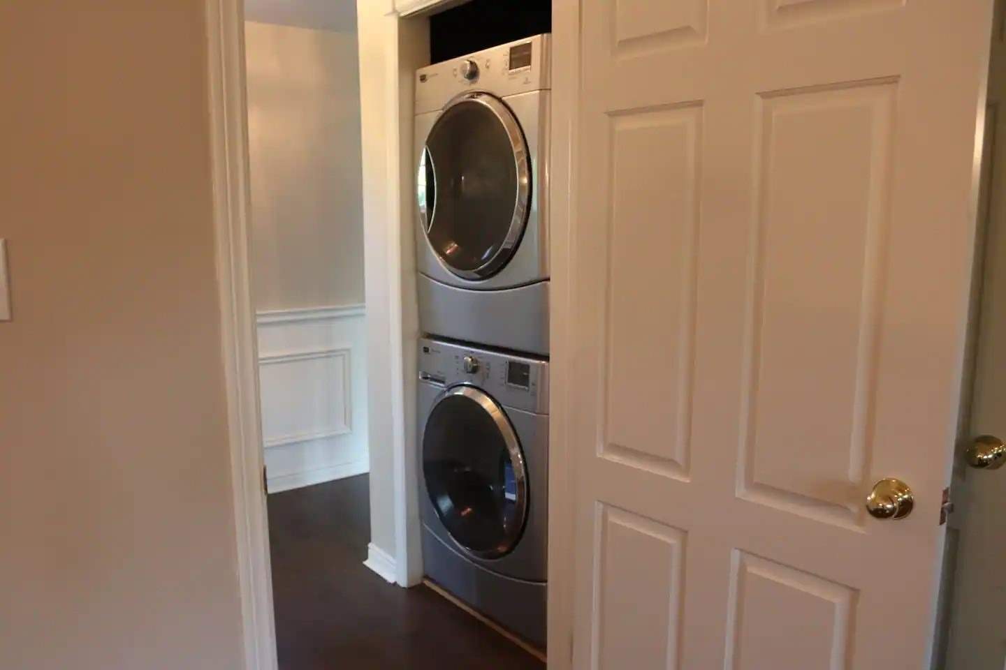 7696 South River Road