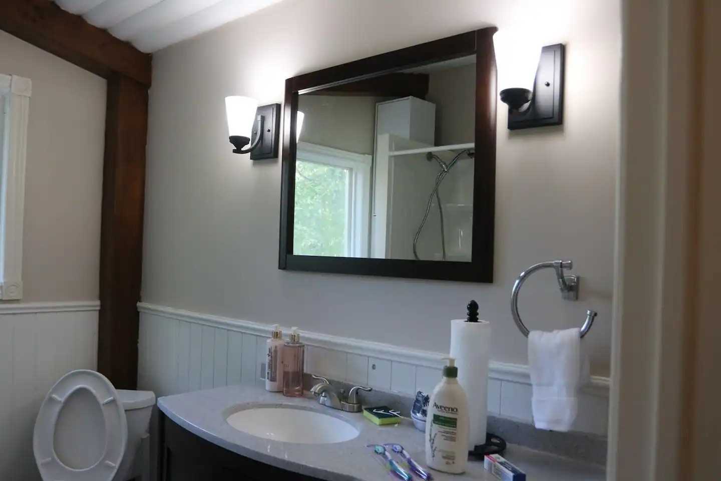 7696 South River Road