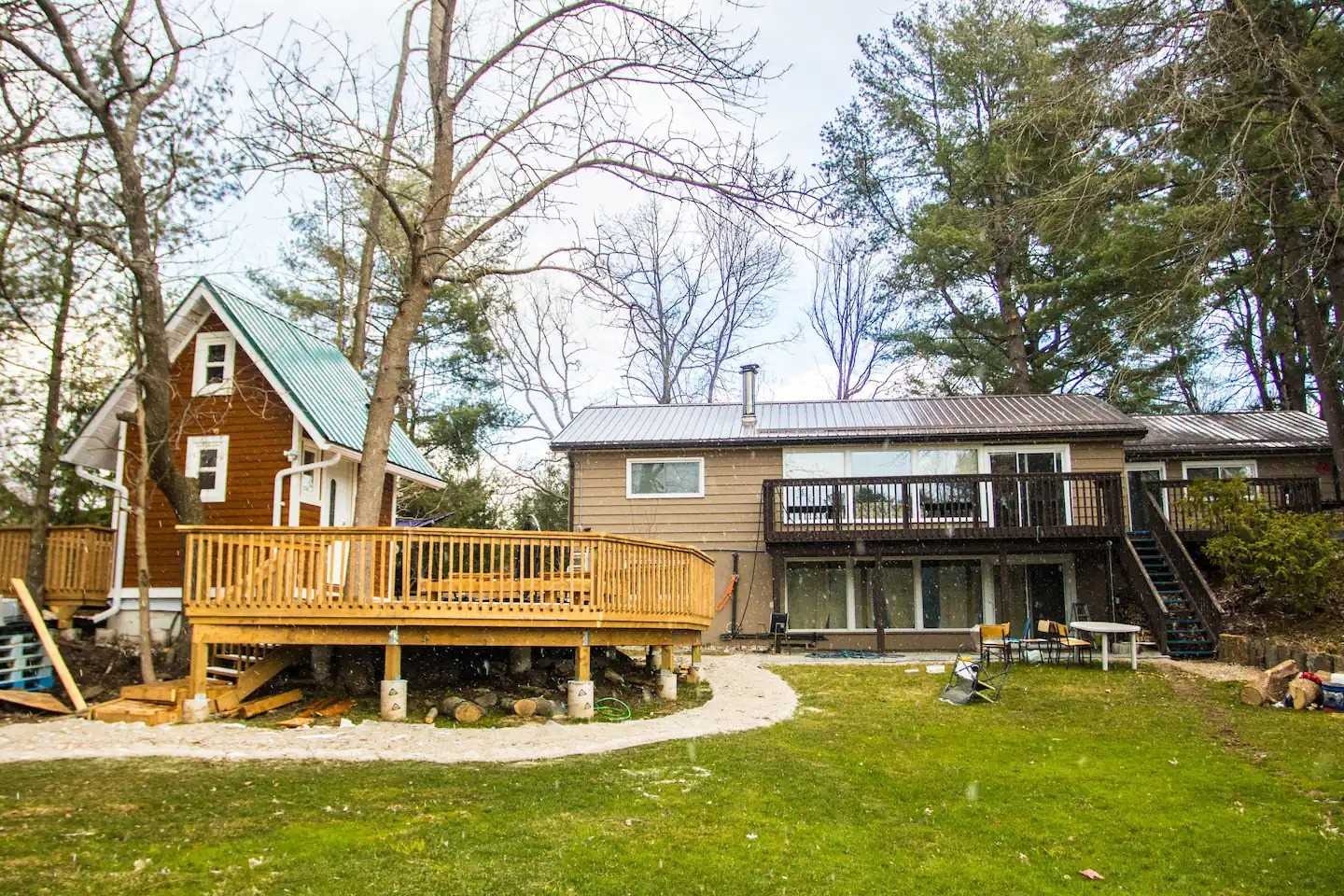 7696 South River Road