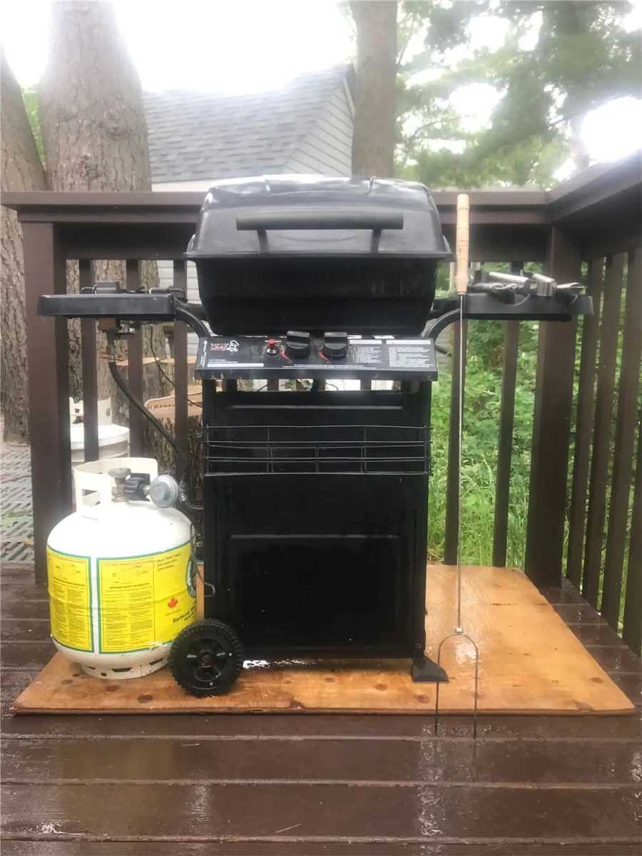 7696 South River Road