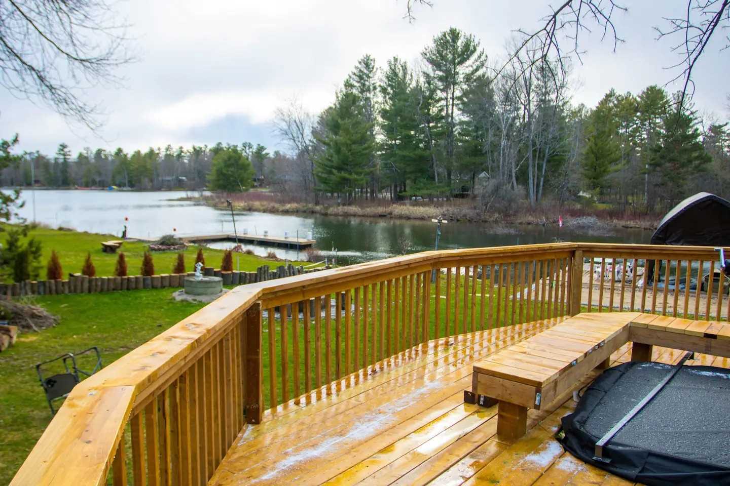 7696 South River Road