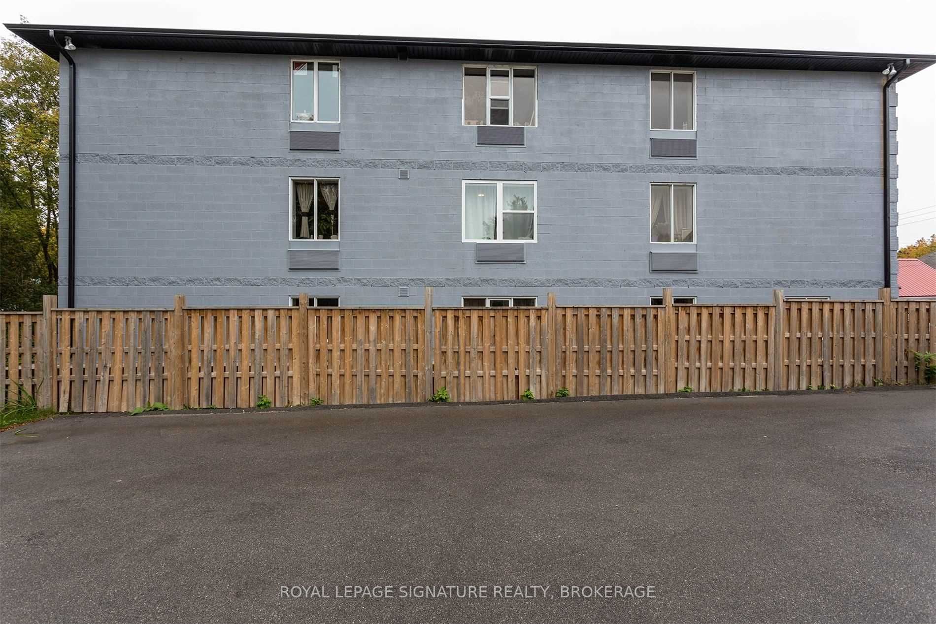 Listing S5969595 - Large Photo # 17