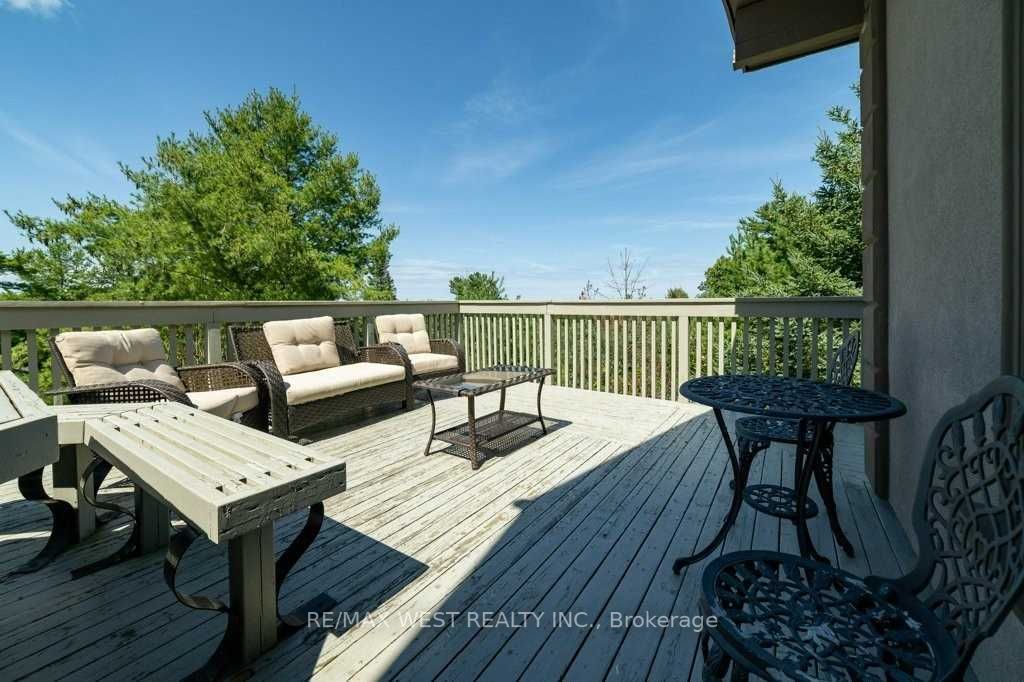 Listing S5970304 - Large Photo # 23