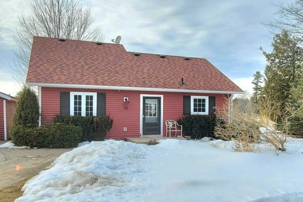 32 Algonquin Tr, Wasaga Beach
