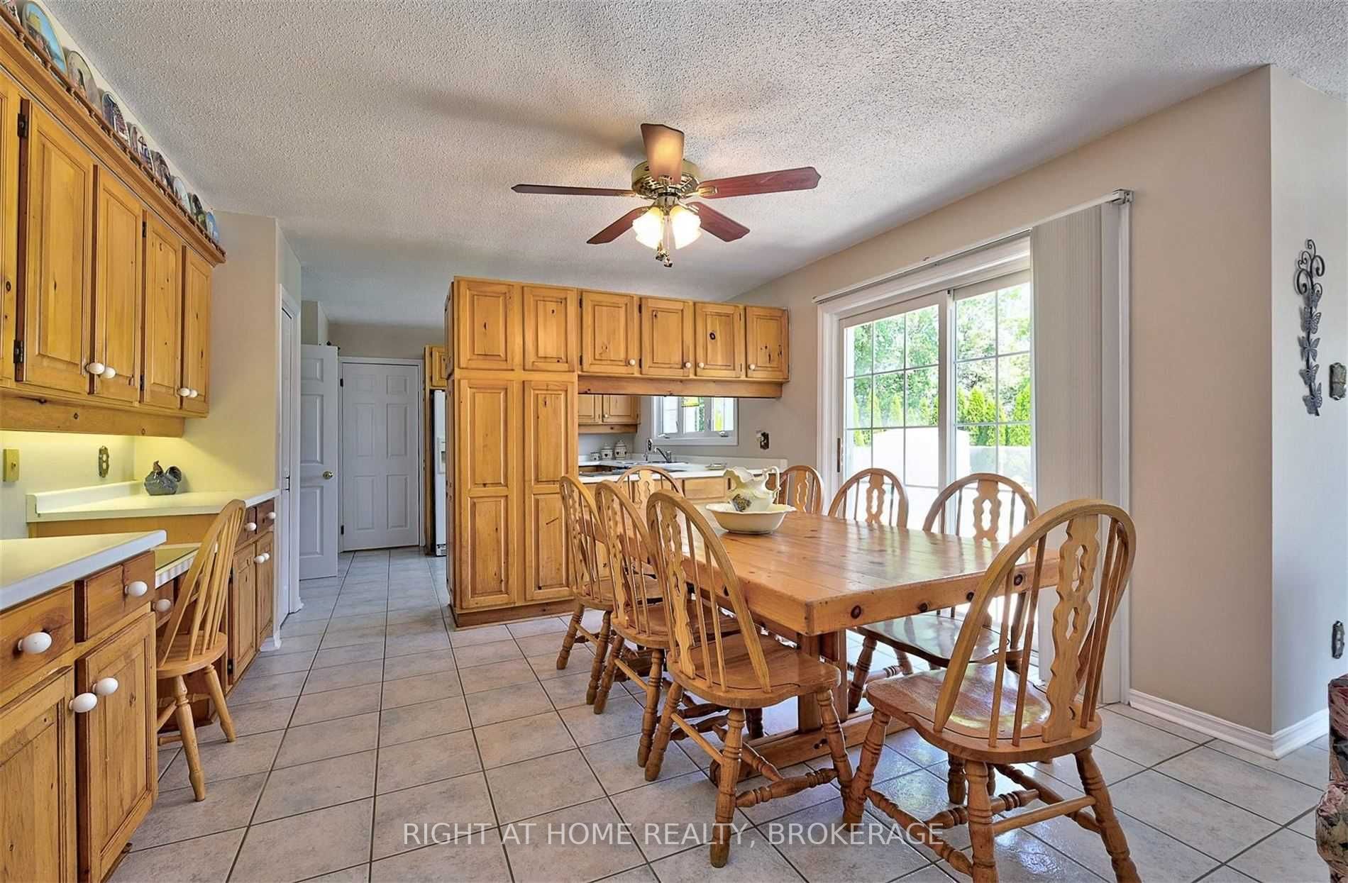 2621 Crossland Road
