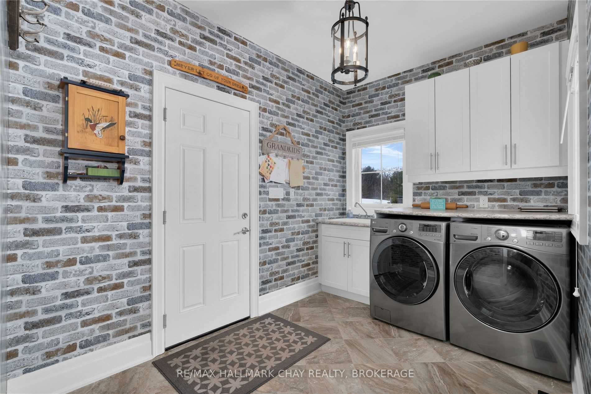 Listing S5971797 - Large Photo # 18