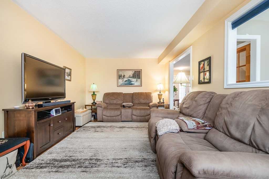 Listing S5972129 - Large Photo # 15