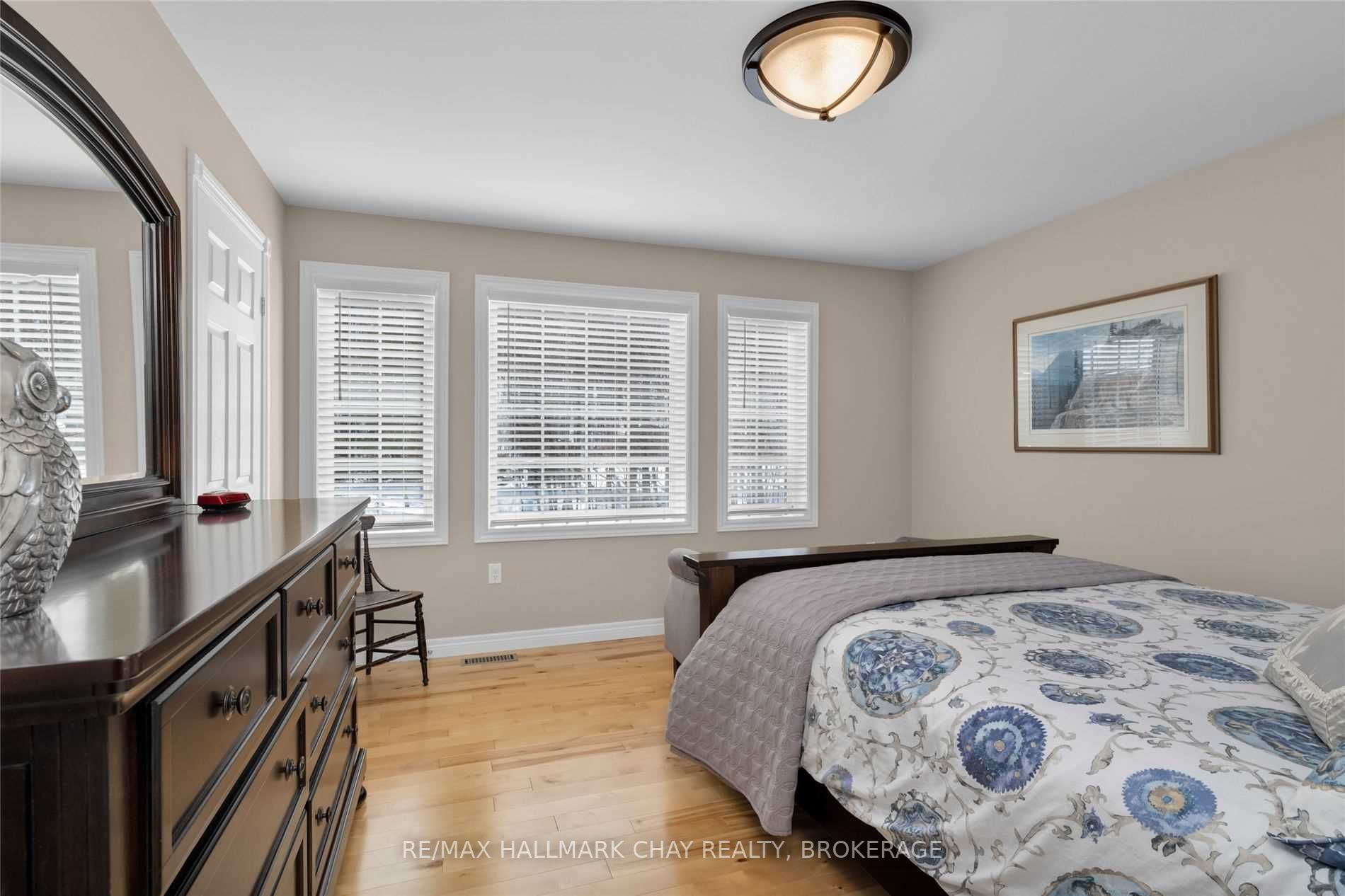 Listing S5972895 - Large Photo # 20