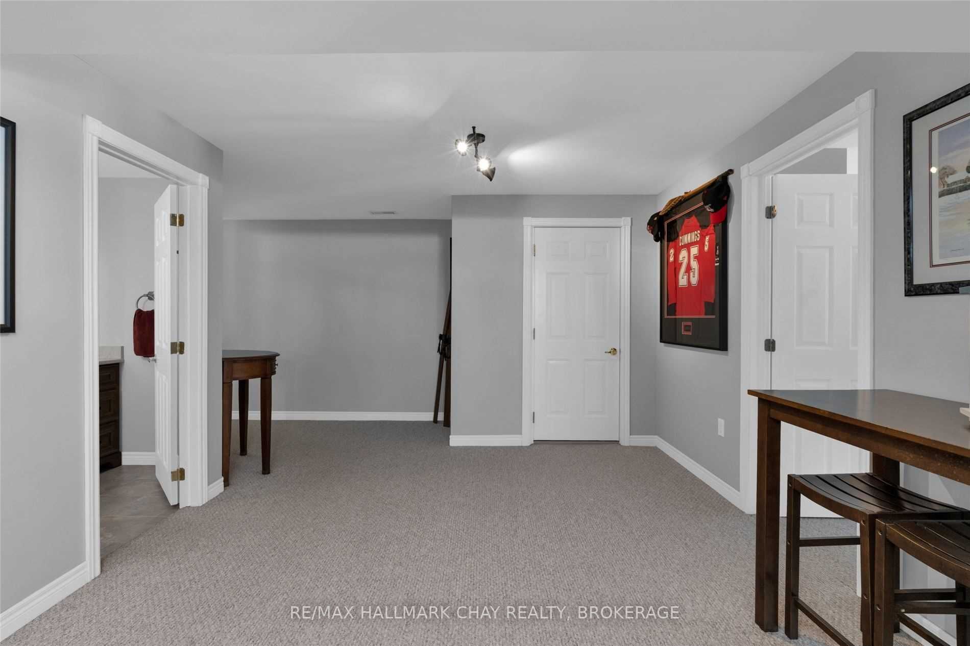 Listing S5972895 - Large Photo # 25