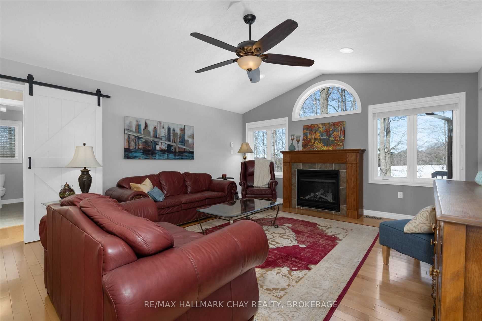 Listing S5972895 - Large Photo # 5