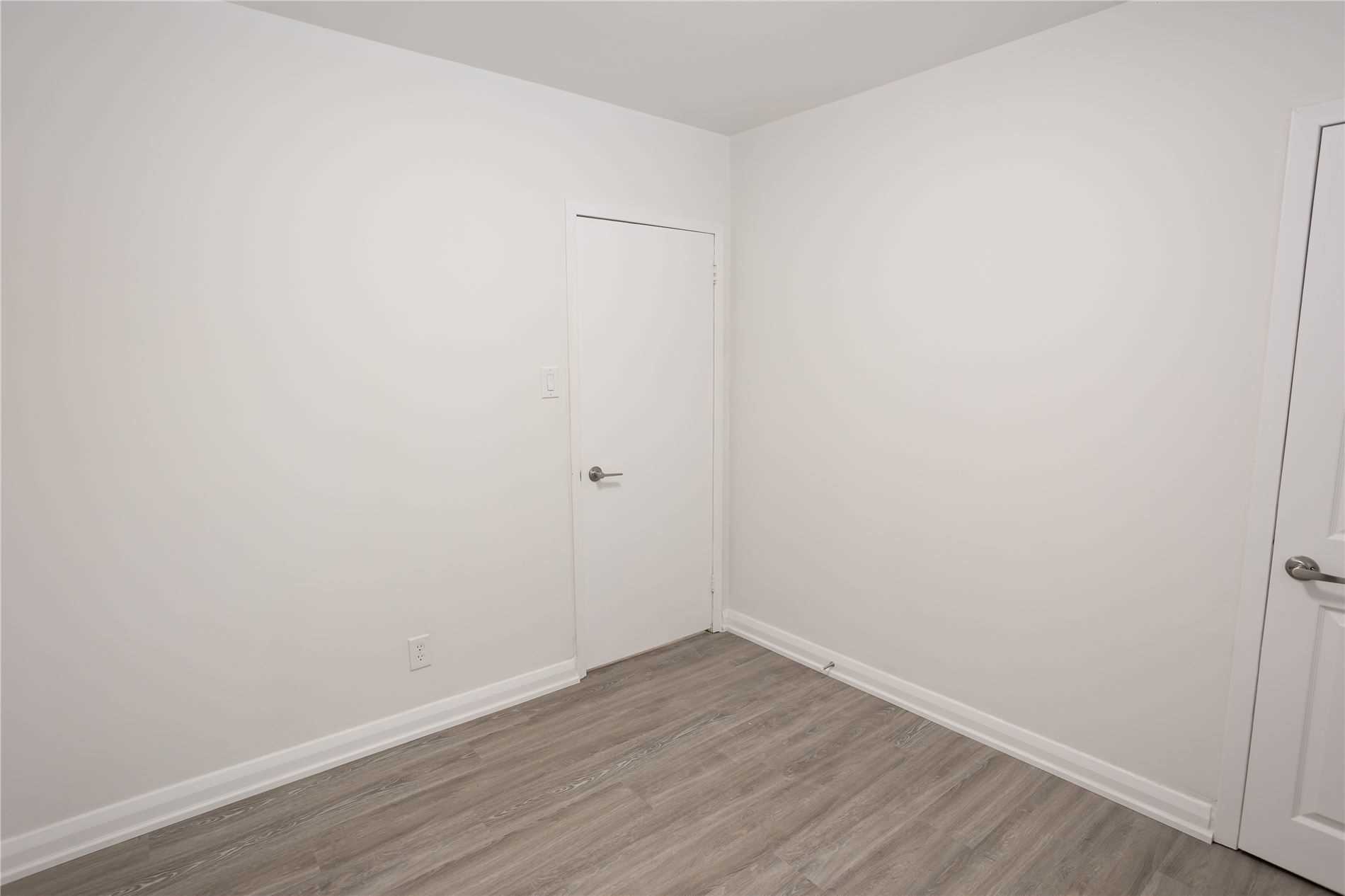 Listing S5974121 - Large Photo # 8