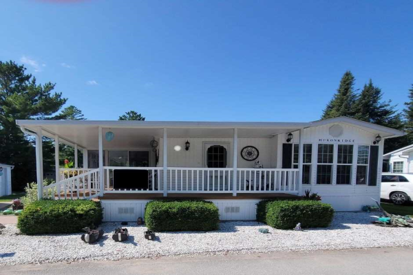 20 Topaz St, Wasaga Beach