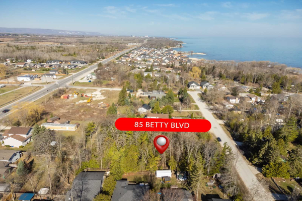 85 Betty Blvd, Wasaga Beach