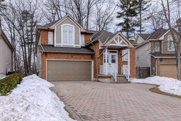 32 Rose Valley Way, Wasaga Beach