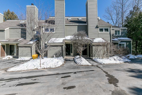 214 Escarpment Cres, Collingwood