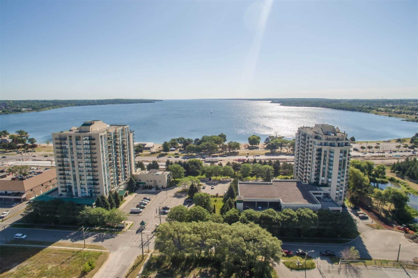 75 Ellen St, Barrie