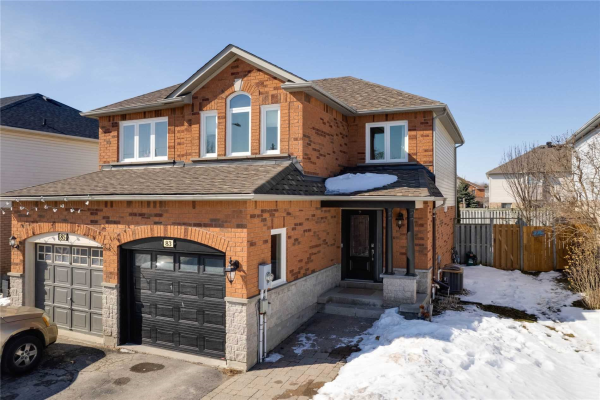 83 Leslie Ave, Barrie