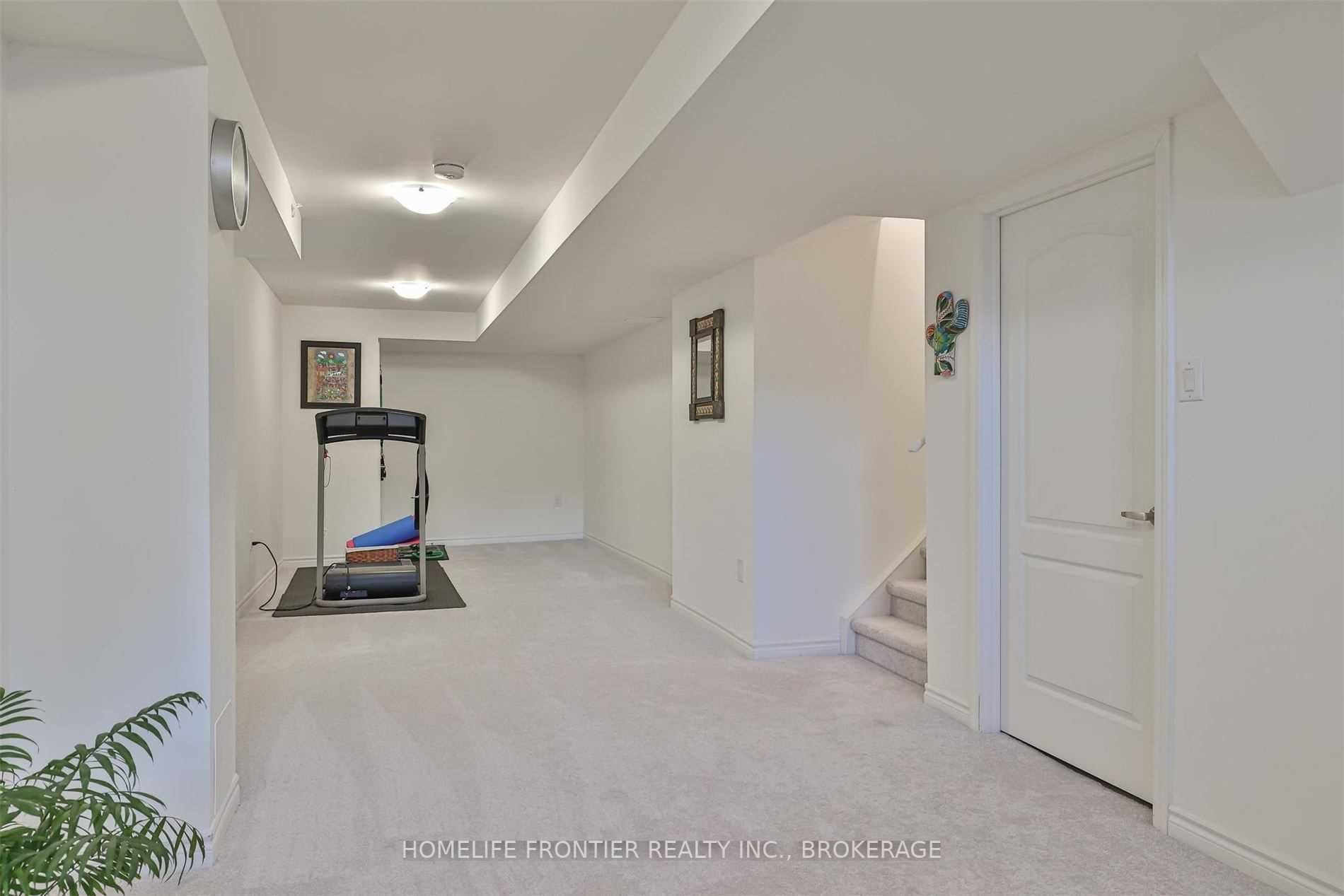 9 Sandhill Crane Dr