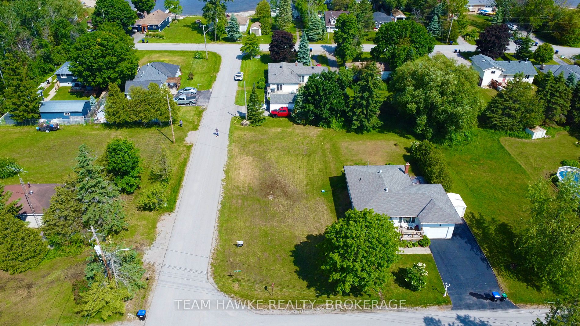 268 Kingfisher Avenue
