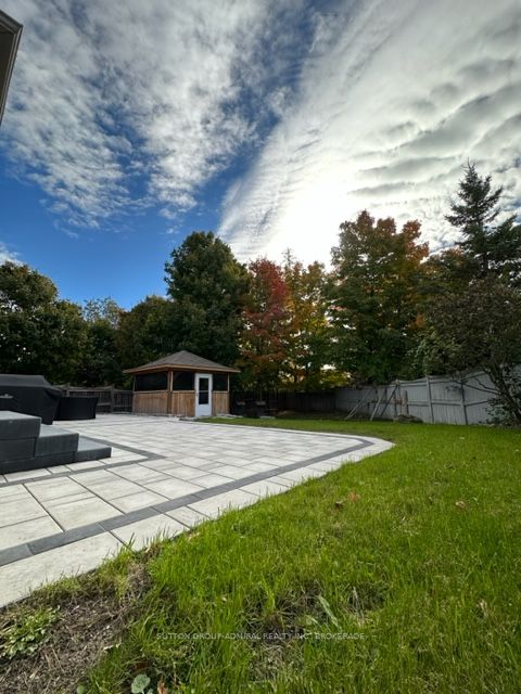 Listing S5985053 - Large Photo # 37