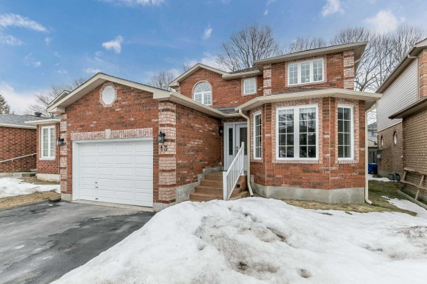 13 Wessenger Dr, Barrie