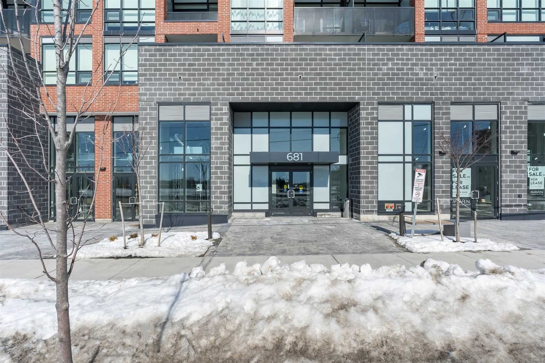 681 Yonge St, #528