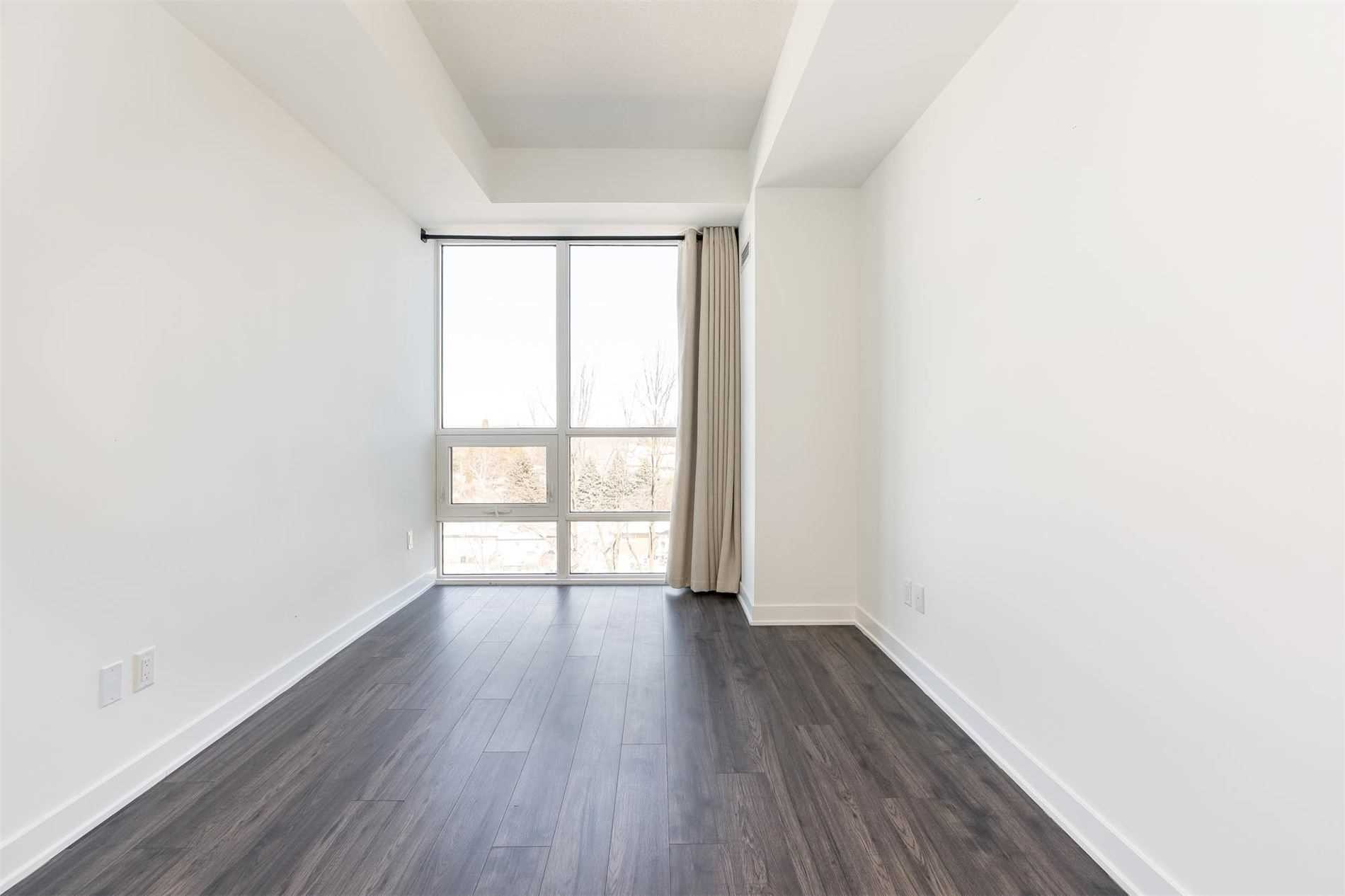 681 Yonge St, #528