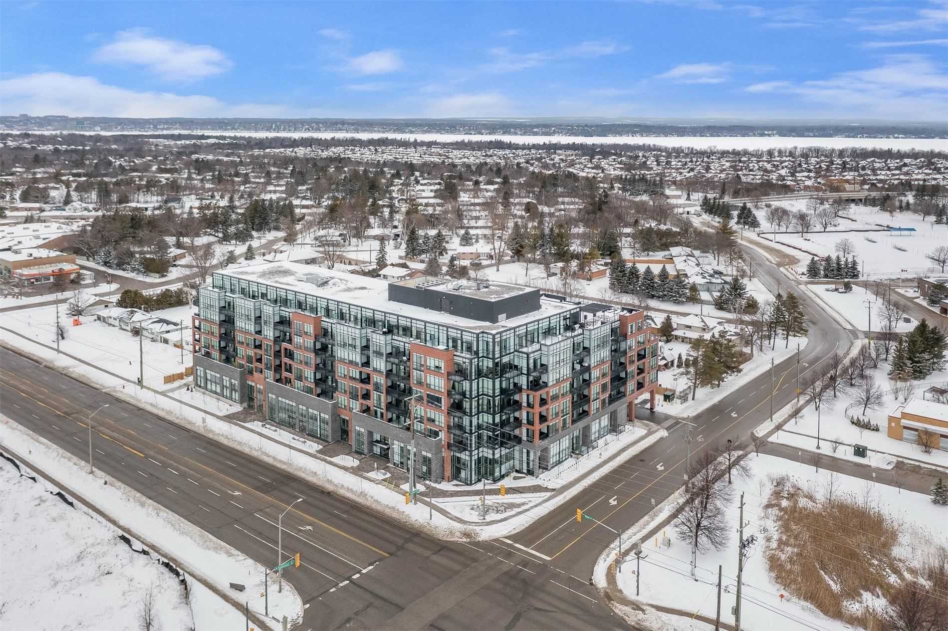 681 Yonge St, #528