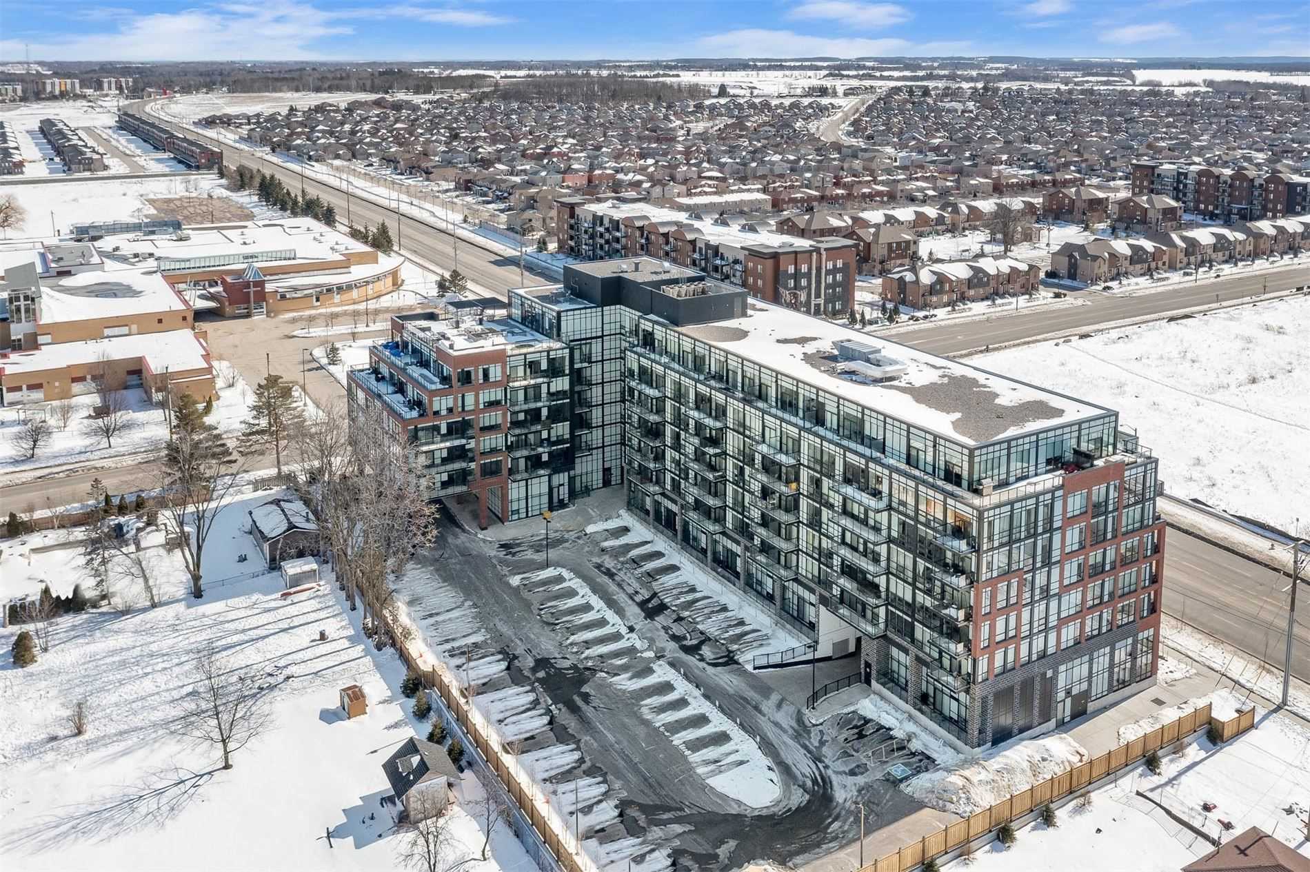 681 Yonge St, #528