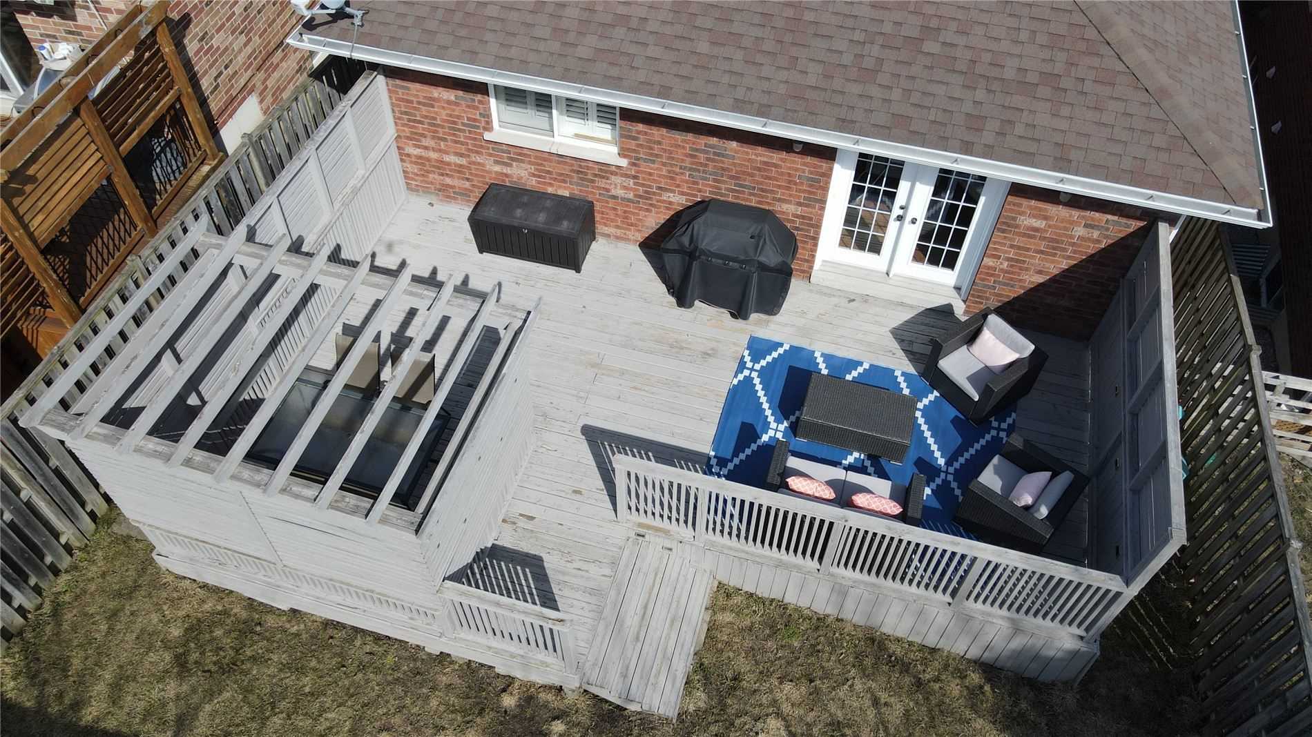 25 Forest Dale Dr