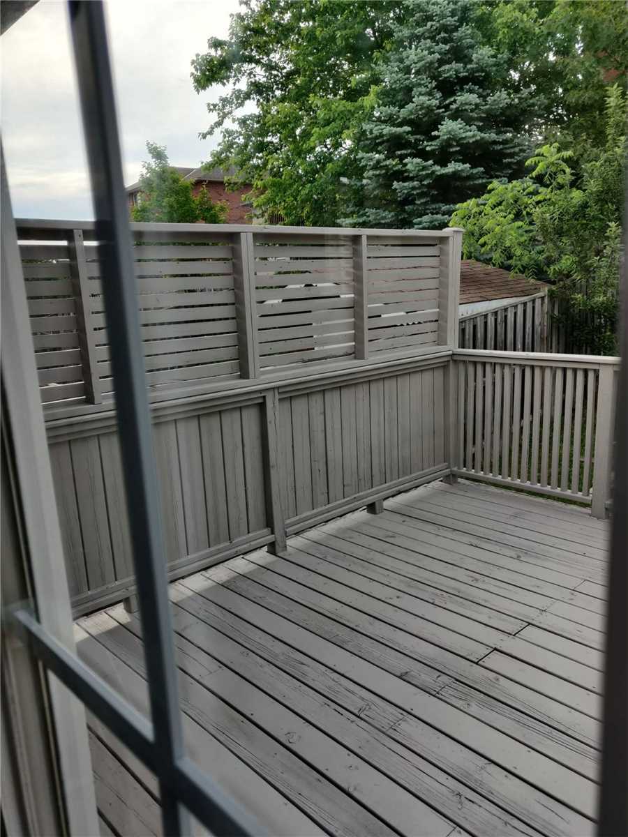 25 Forest Dale Dr