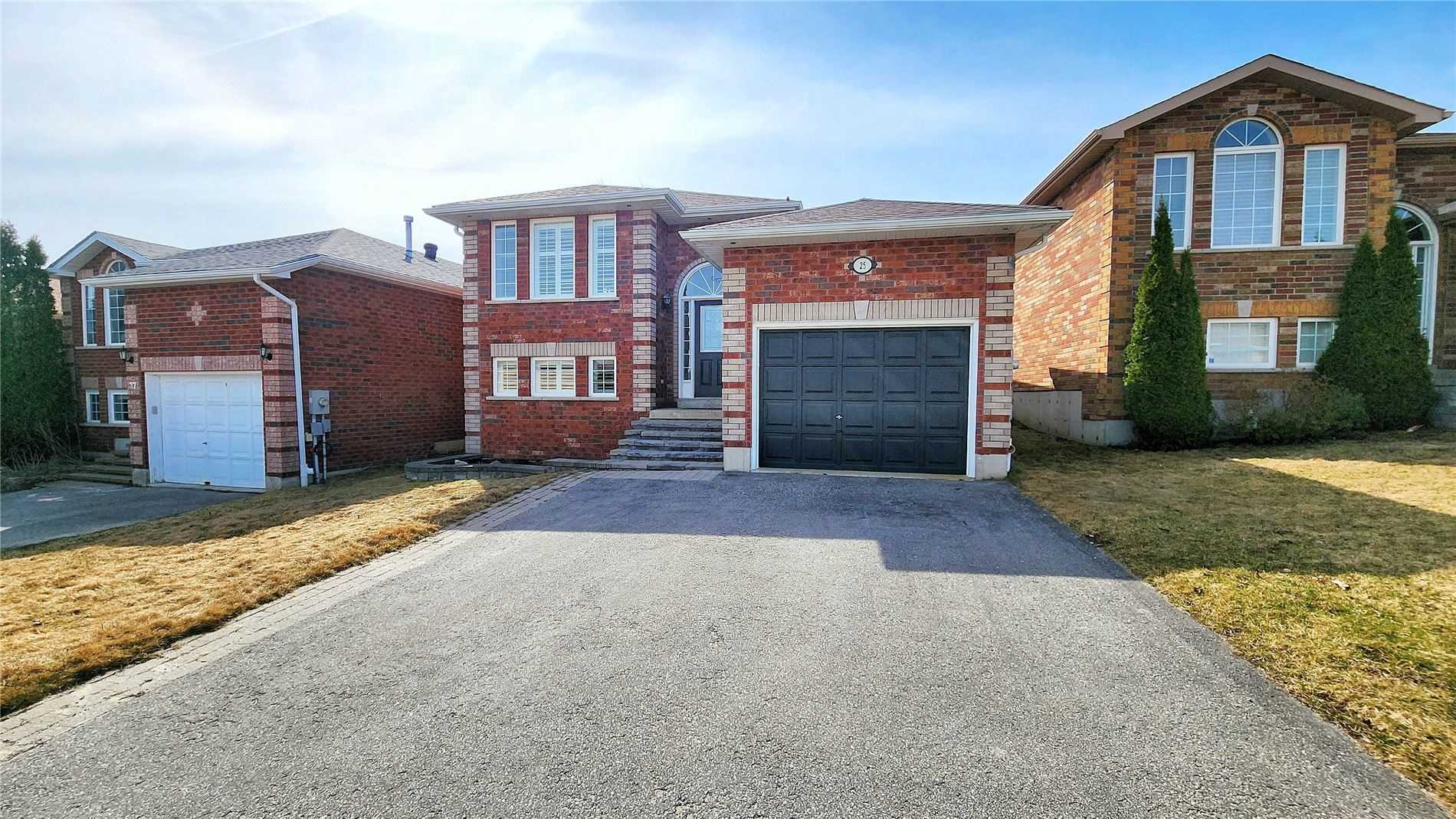 25 Forest Dale Dr