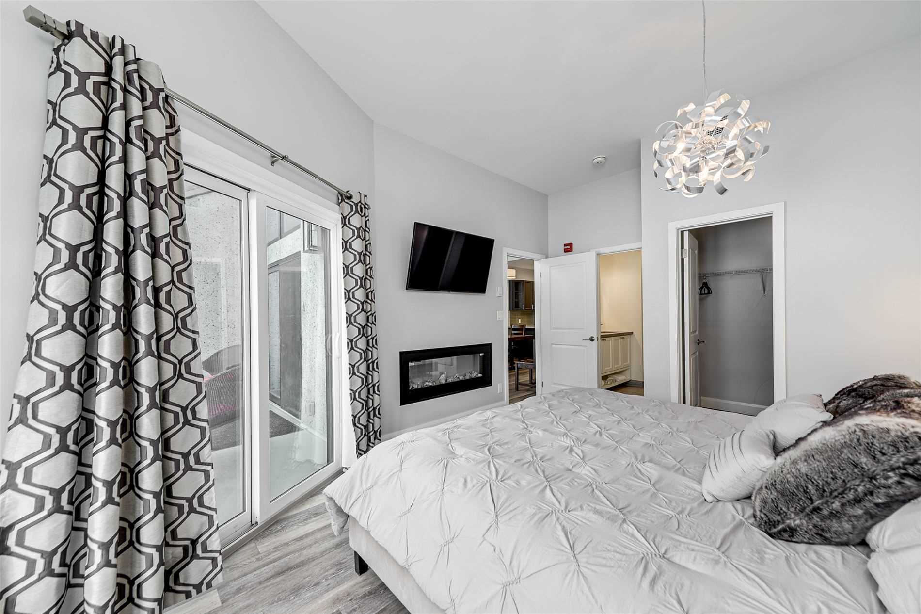 80 Horseshoe Blvd, #503