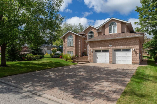 10 Glen Oak Crt, Barrie
