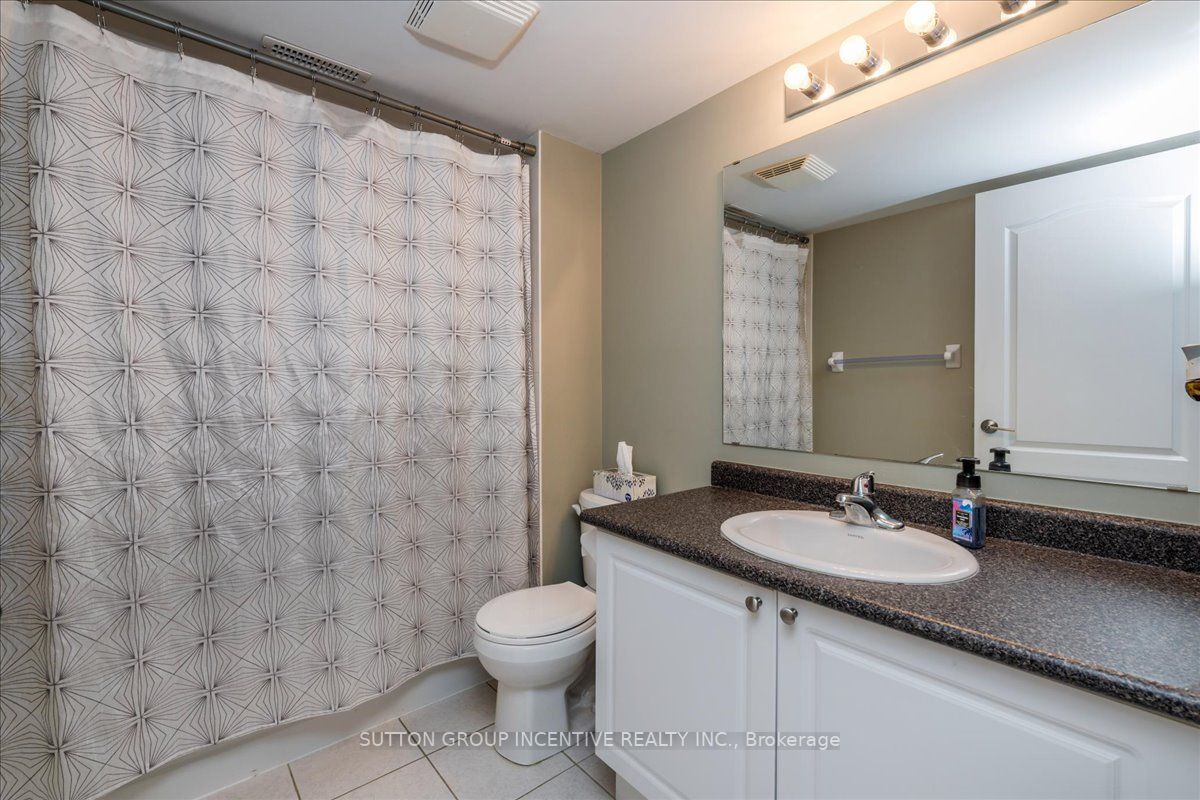 57 Ferndale Dr S, #9