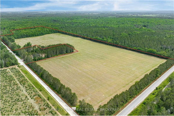 3671 Sunnidale 9/10 Sdrd, Clearview