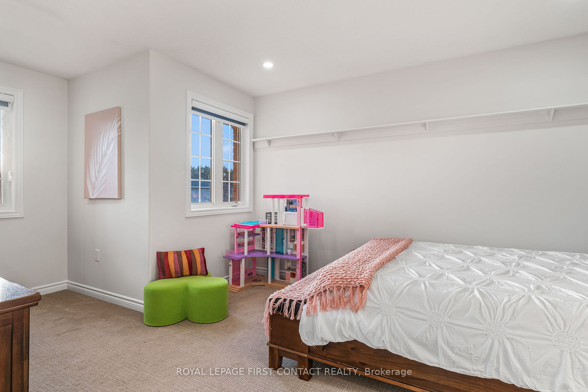 60 Balmoral Pl