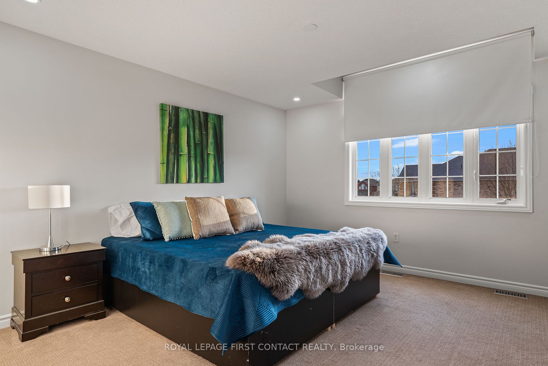 60 Balmoral Pl
