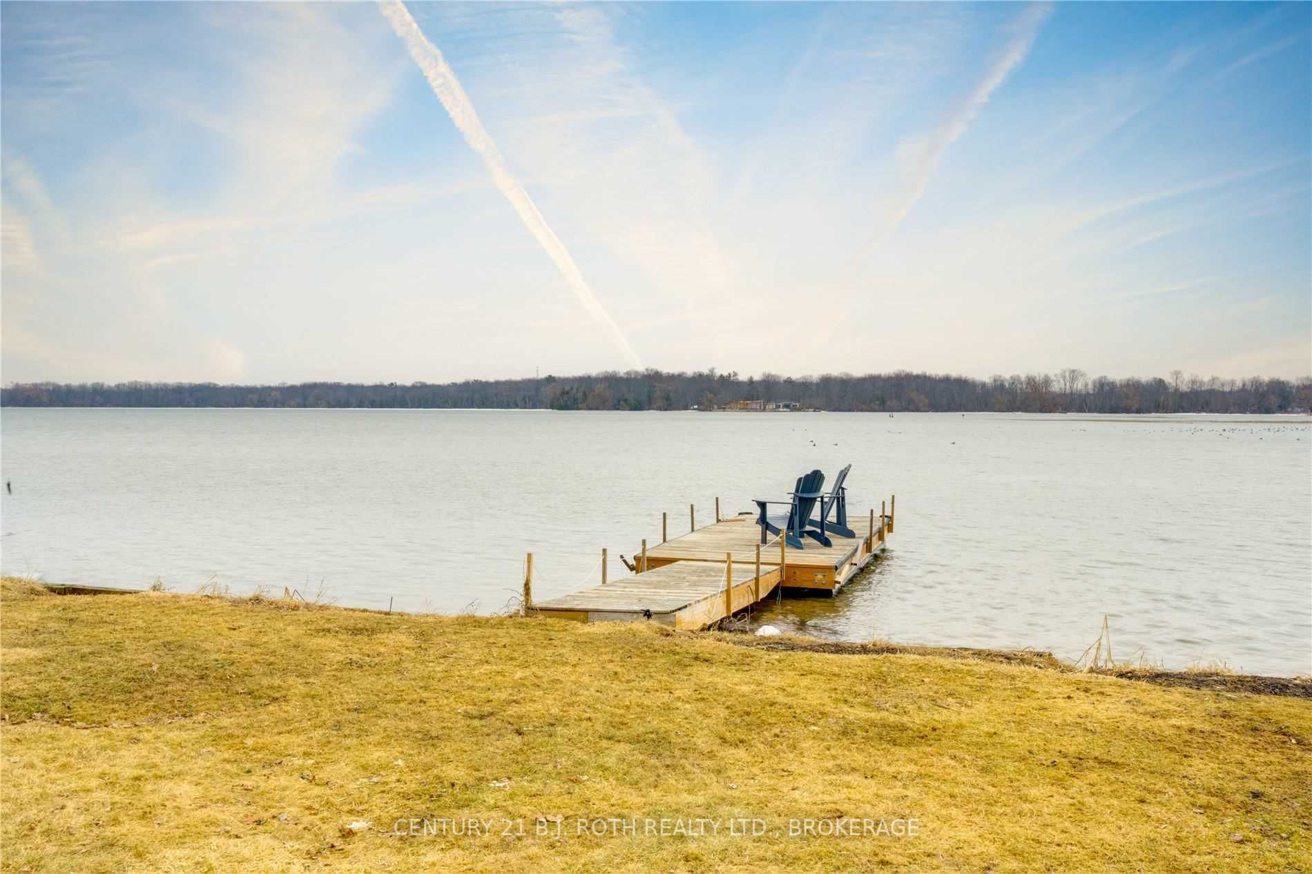 655 Glen Cres