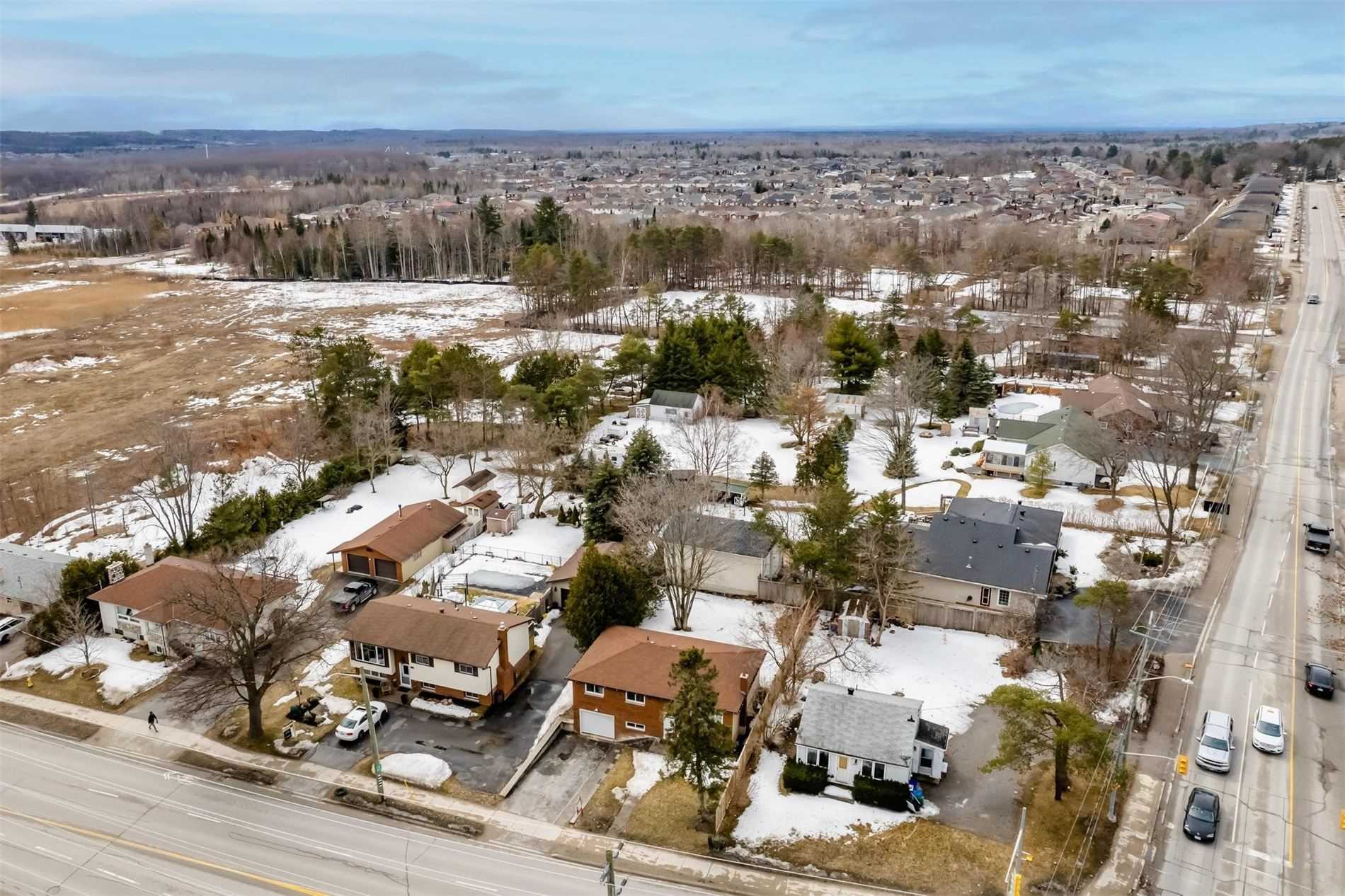 200 Ferndale Drive N
