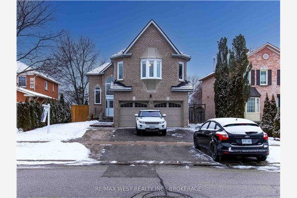 22 Grand Forest Dr, Barrie