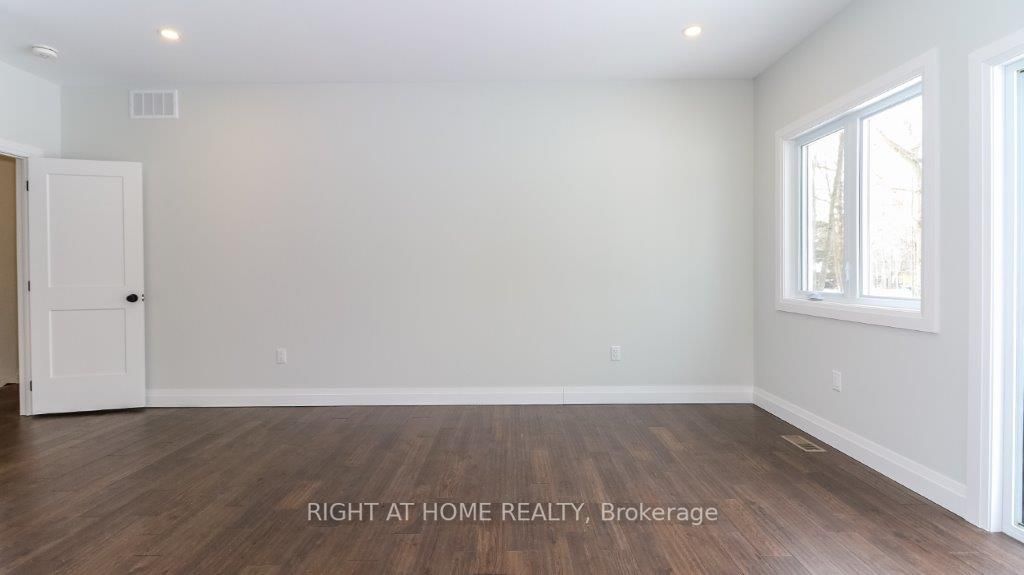 Listing S6003104 - Large Photo # 20