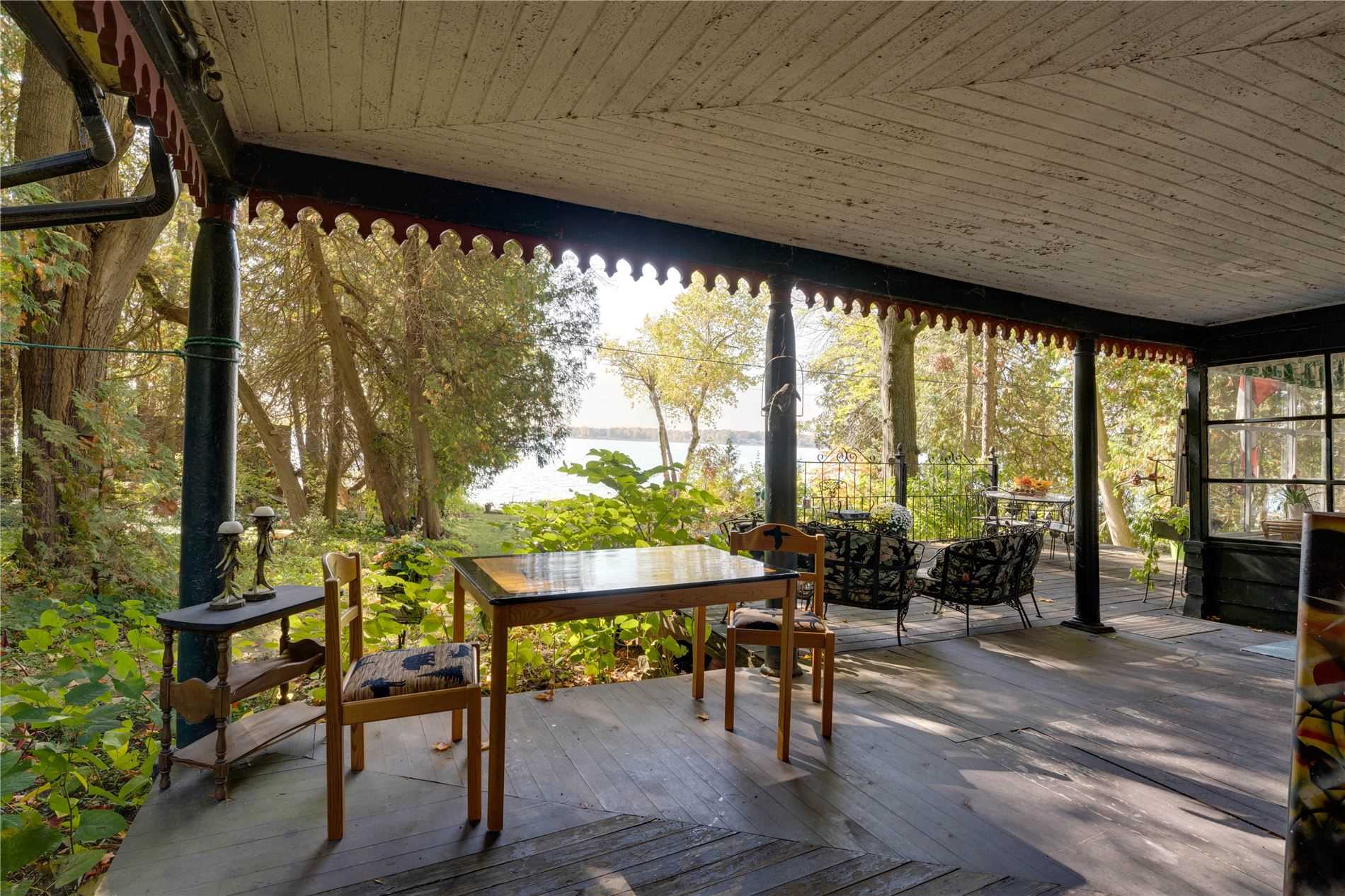 66 Orchard Point Rd