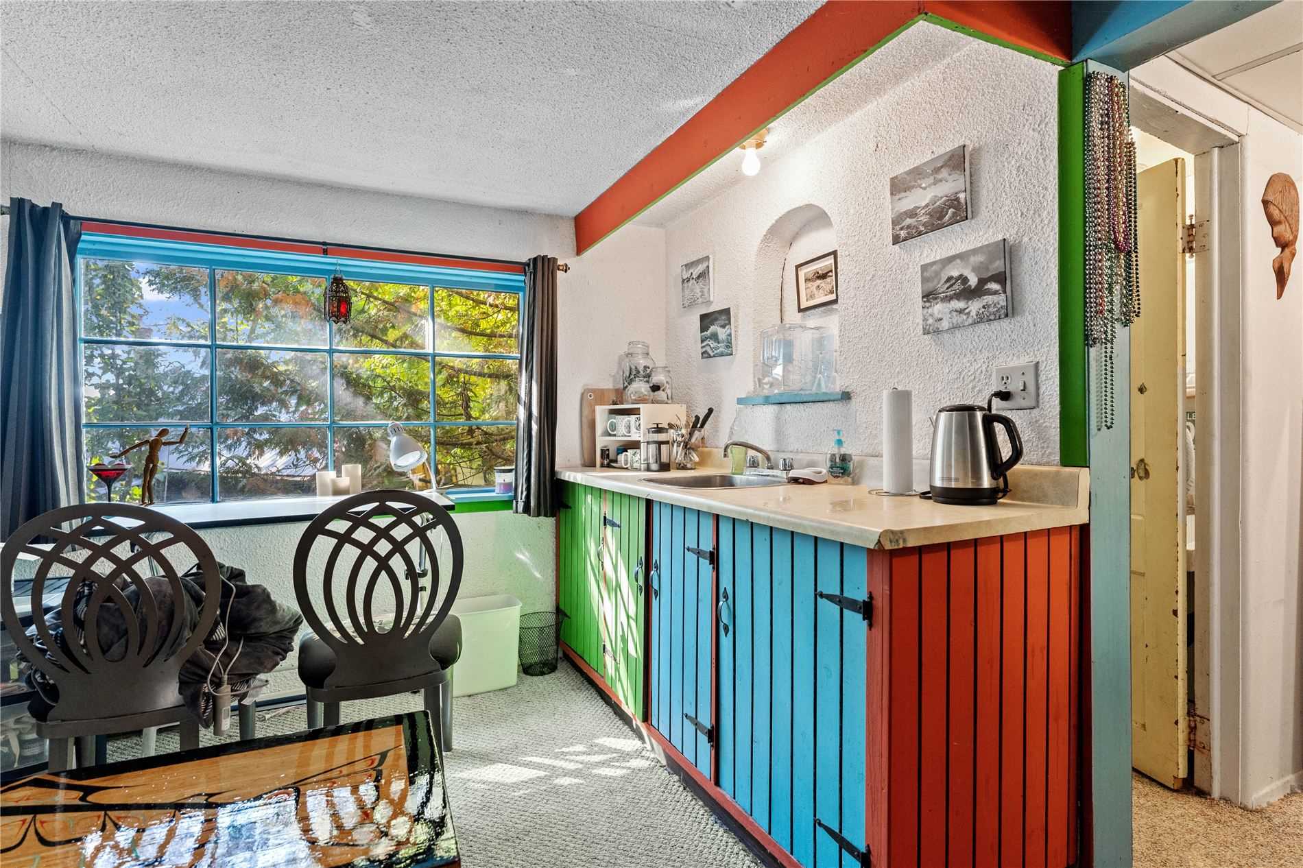 66 Orchard Point Rd