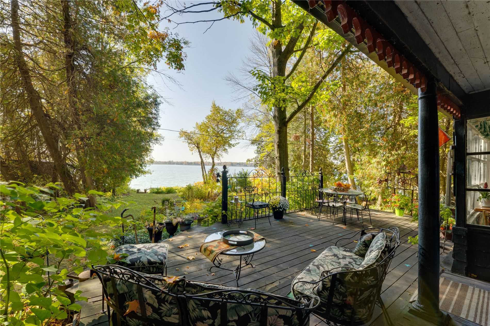 66 Orchard Point Rd