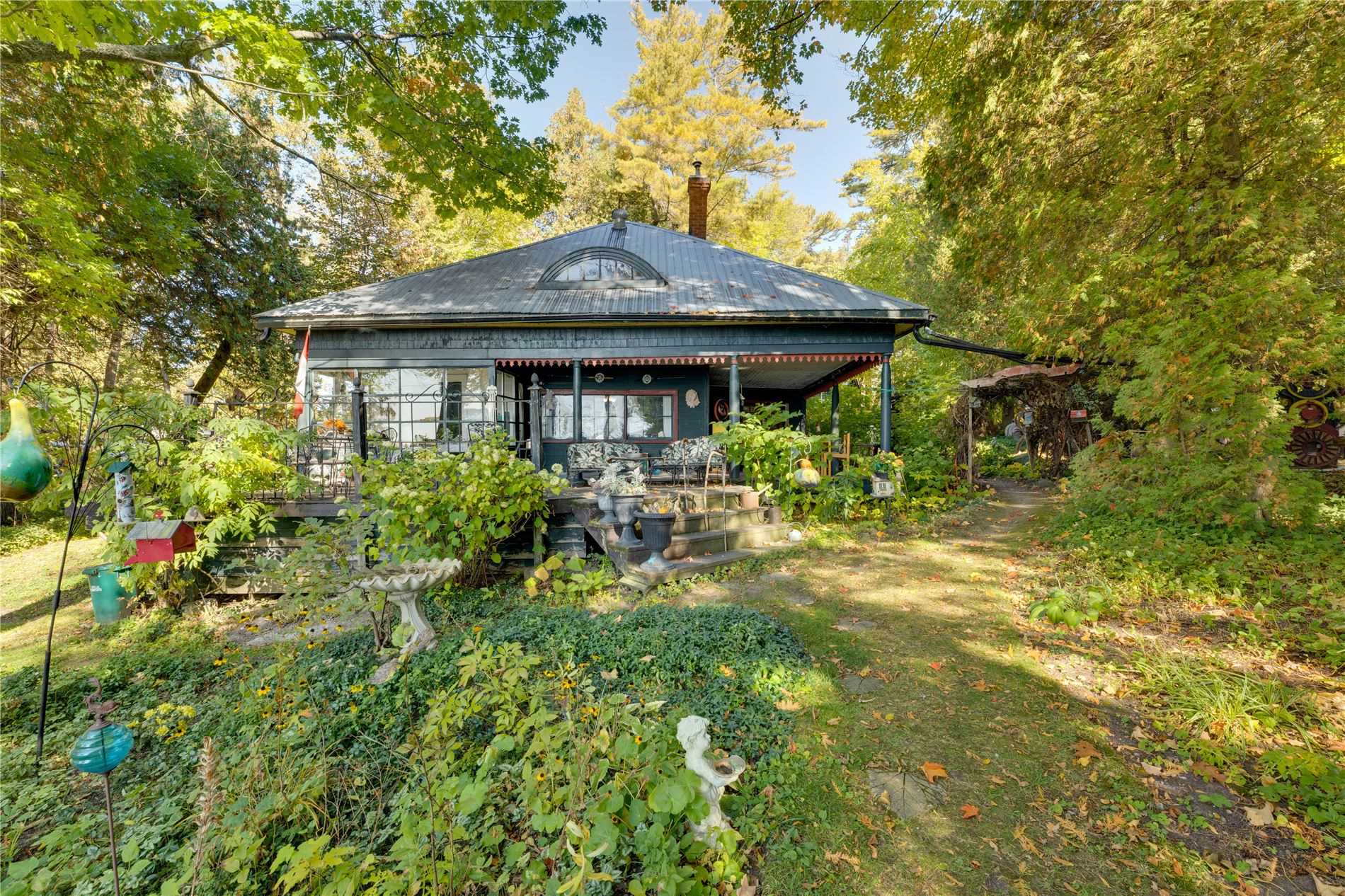 66 Orchard Point Rd