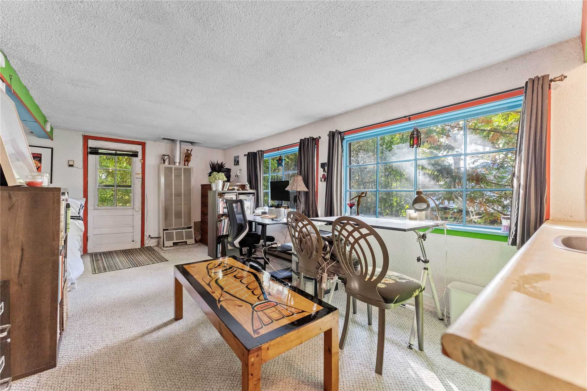 66 Orchard Point Rd