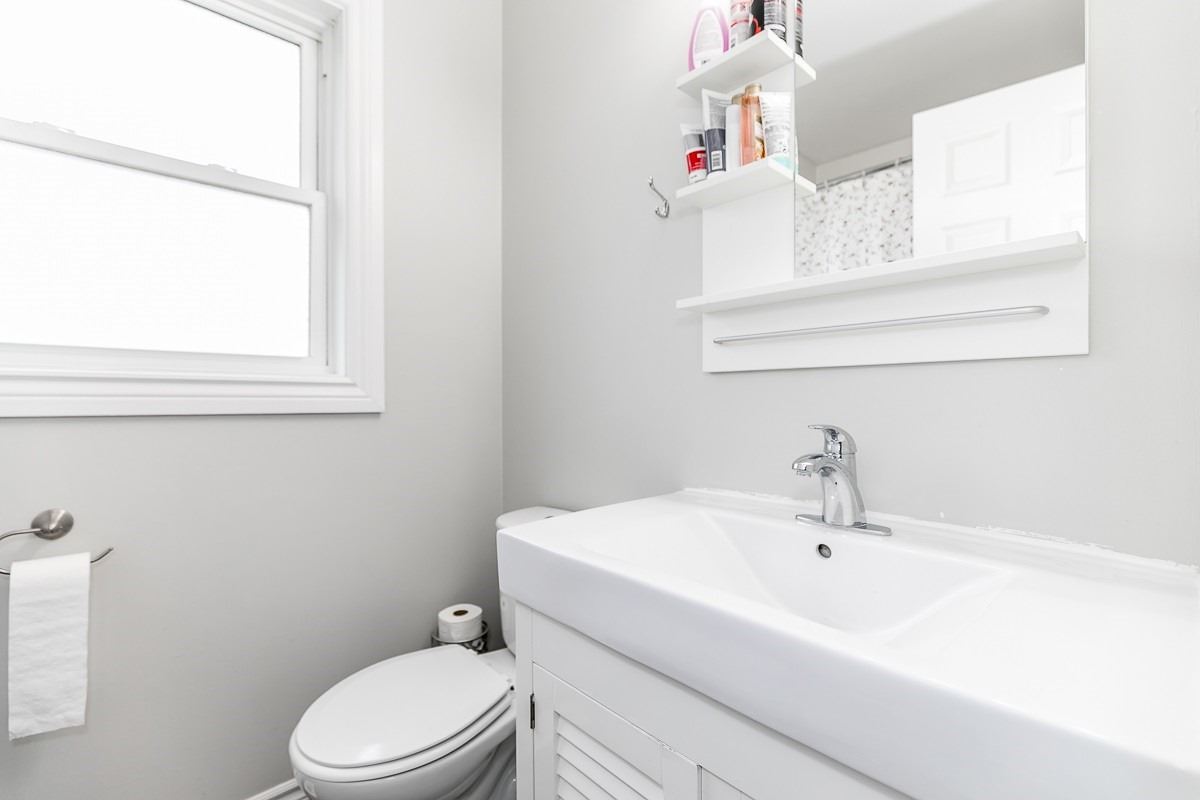 22 Macmillan Cres