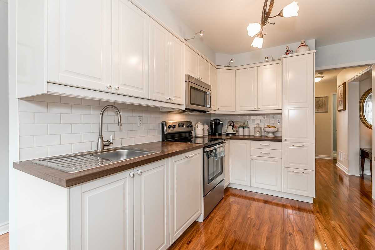 22 Macmillan Cres