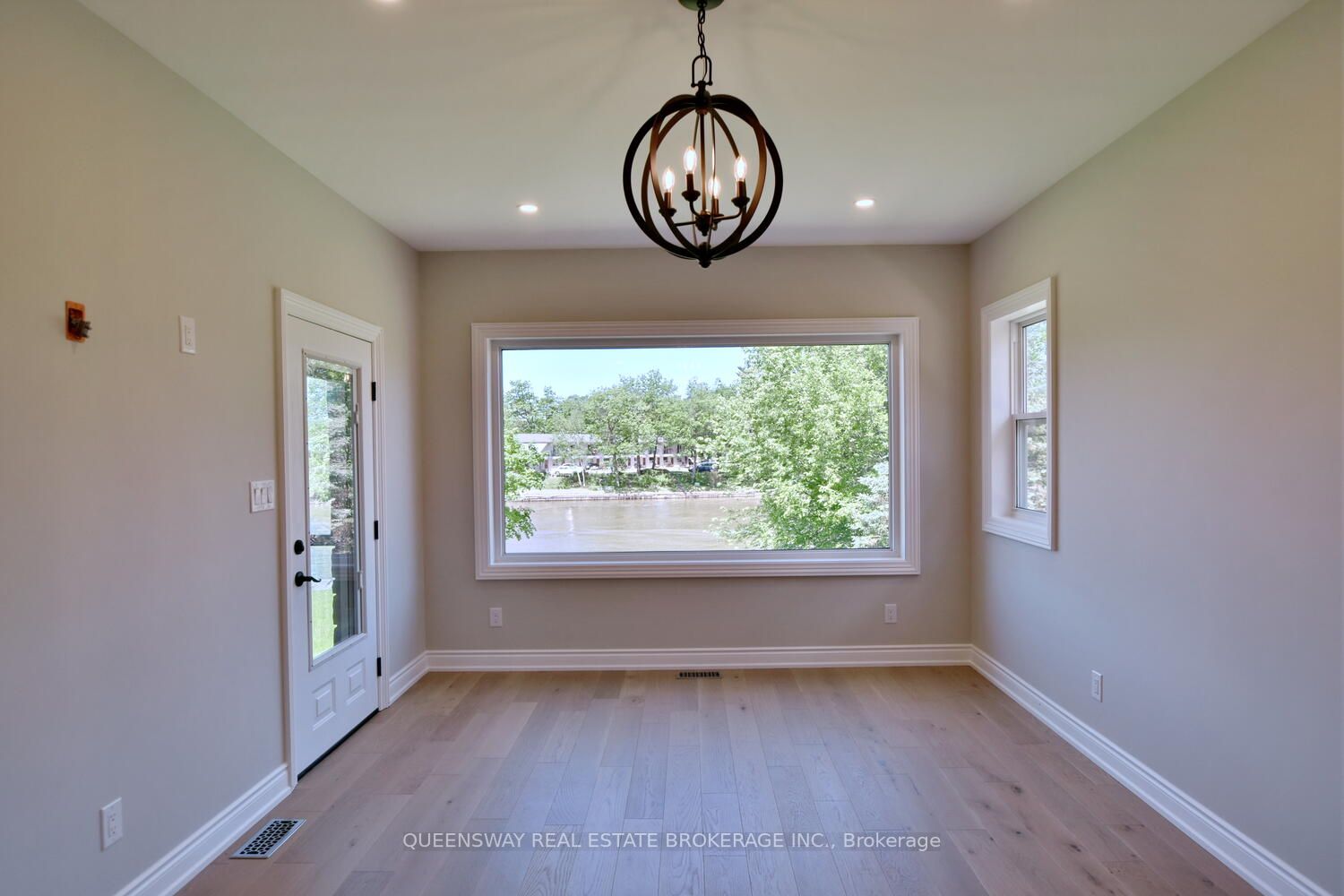 1852 River Road W